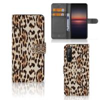 Sony Xperia 1 II | Telefoonhoesje | Met pasjeshouder | Leopard