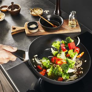 Tefal Unlimited Wokpan 28cm Van Aluminium Met Titainium Coating, Geschikt Voor