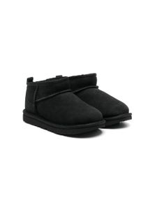 UGG Kids bottines Classic Ultra Mini - Noir