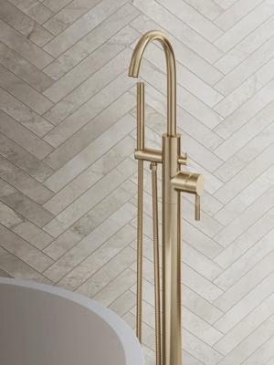 Vrijstaande badkraan SaniClear Brass Stripes | Hoogte uitloop 100 cm | Draaibare uitloop | Mengkraan | Geborsteld messing - mat goud