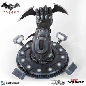 Batman Arkham City: Batarang Full Scale Replica