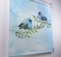 Rolgordijnen woonkamer met blauwe vogels op takken