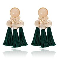 Tassel Oorbellen met Elegante Steen van Deja Jewels - Groen - thumbnail