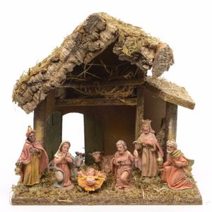 Kerststal met 8 figuren 27 x 17 x 26 cm