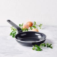 Greenpan Essence koekenpan met keramische antikleeflaag 20cm