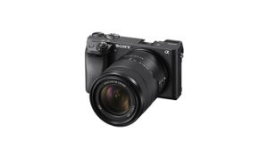 Sony E 18-135mm F3.5-5.6 OSS SLR Standaardzoomlens Zwart