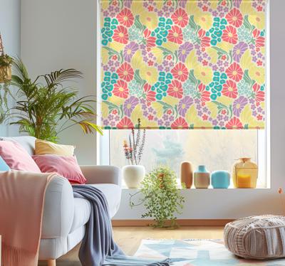 Pastelkleurige bloemen Raambekleding woonkamer