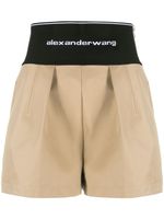 Alexander Wang logo-waist pleated shorts - Tons neutres - thumbnail