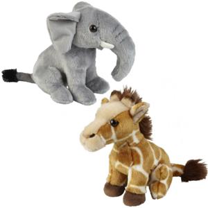 Knuffeldieren set olifant en giraffe pluche knuffels 18 cm