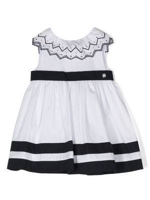 Patachou robe sans manches à broderies zigzag - Blanc