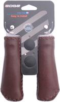 Handvatset Edge Leer - mat Donkerbruin - 2*135 mm (op kaart verpakt) Handvatset Edge Leer - mat Donkerbruin - 2*135 mm (op kaart verpakt)