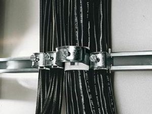 DK 7097.220 (VE25)  - Cable clamp for strut 22...26mm DK 7097.220 (quantity: 25)