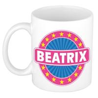Beatrix voornaam koffiemok - beker - wit/roze - 300 ml - Cadeau - Dames - Collega - Moederdag