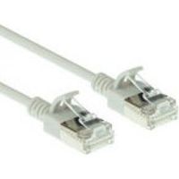 ACT Grijze 1 meter LSZH U/FTP CAT6A datacenter slimline patchkabel snagless met RJ45 connectoren