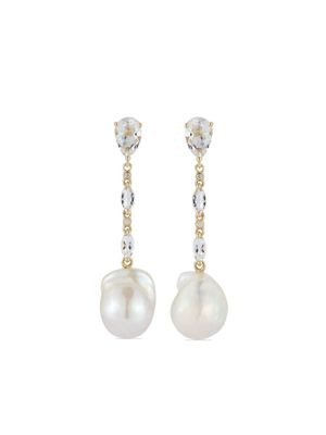 Mateo boucles d'oreilles pendantes en or 14ct à perles et pavées de diamants - Blanc