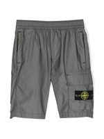 Stone Island Junior short de sport à patch logo - Gris