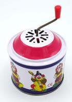 Van Der Doelen Muziek doos van blik draai de hendel en hij maakt muziek Van Der Doelen Muziek doos van blik draai de hendel en hij maakt muziek