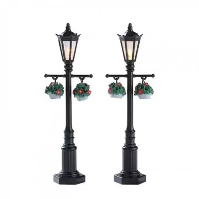 Old English Lamp Post 4.5V S2