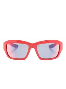 Dolce & Gabbana Eyewear lunettes de soleil Re-Edition à monture rectangulaire - Rouge