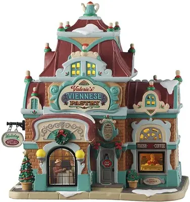 Lemax valerie's viennese pastry verlicht kersthuisje Caddington Village 2025