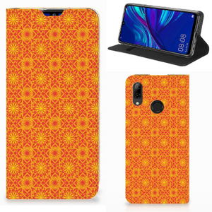 Huawei P Smart (2019) Hoesje met Magneet Batik Oranje